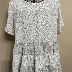 Paper Crane Ivory & Green contrasting print s/s Baby Doll Top